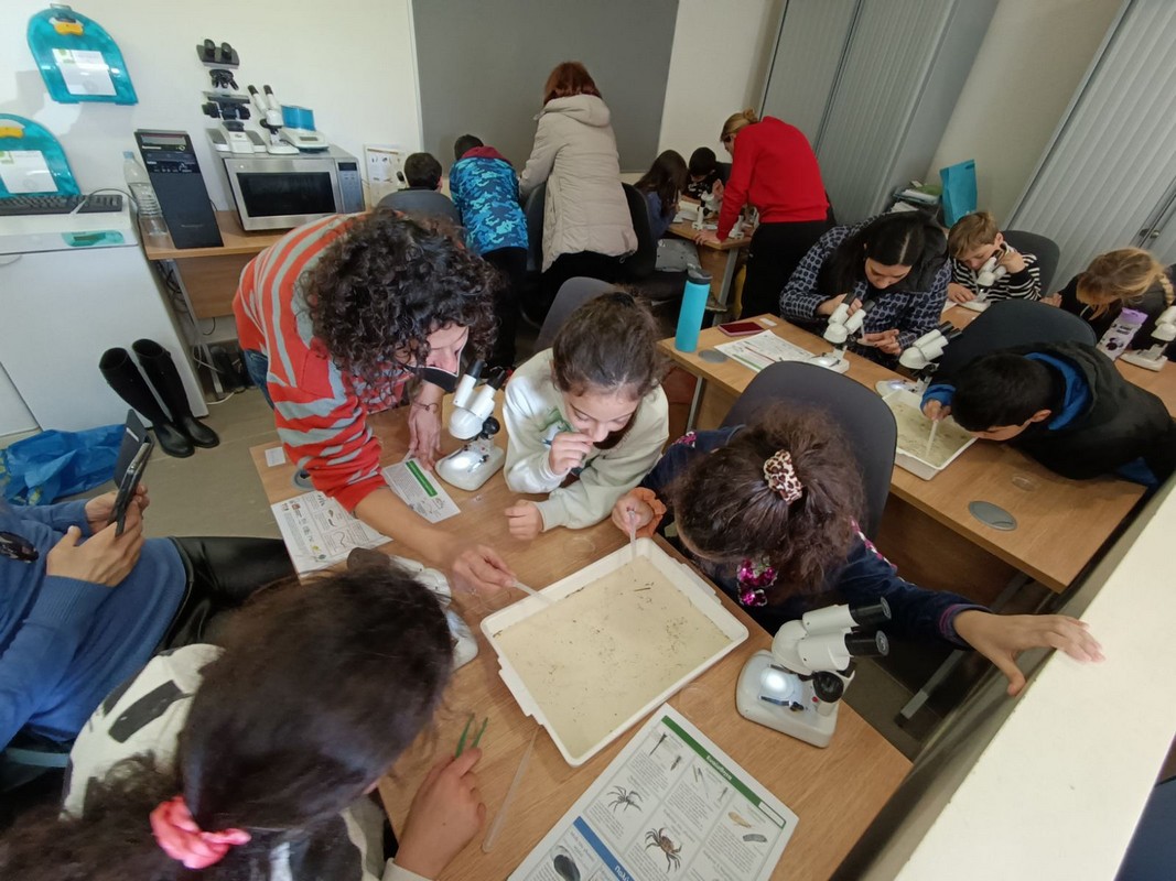 Bιωματικά εργαστήρια για γονείς και παιδιά στο Κέντρο Περιβαλλοντικής Εκπαίδευσης της Κοινότητας Ακρωτηρίου με αφορμή τον εορτασμό της Παγκόσμιας Ημέρας Υγροτόπων