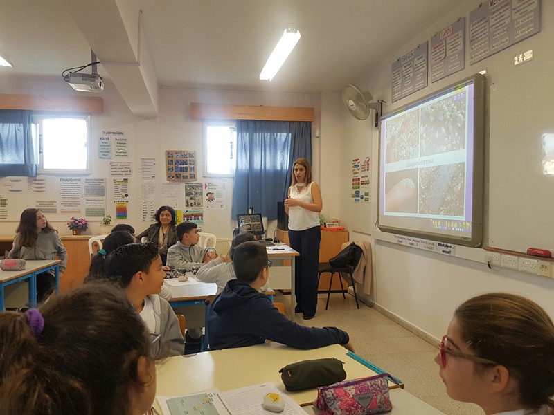 Εξωραϊσμός της σχολικής αυλής μέσω της μείωσης των απορριμμάτων και της δημιουργίας χώρων πρασίνου